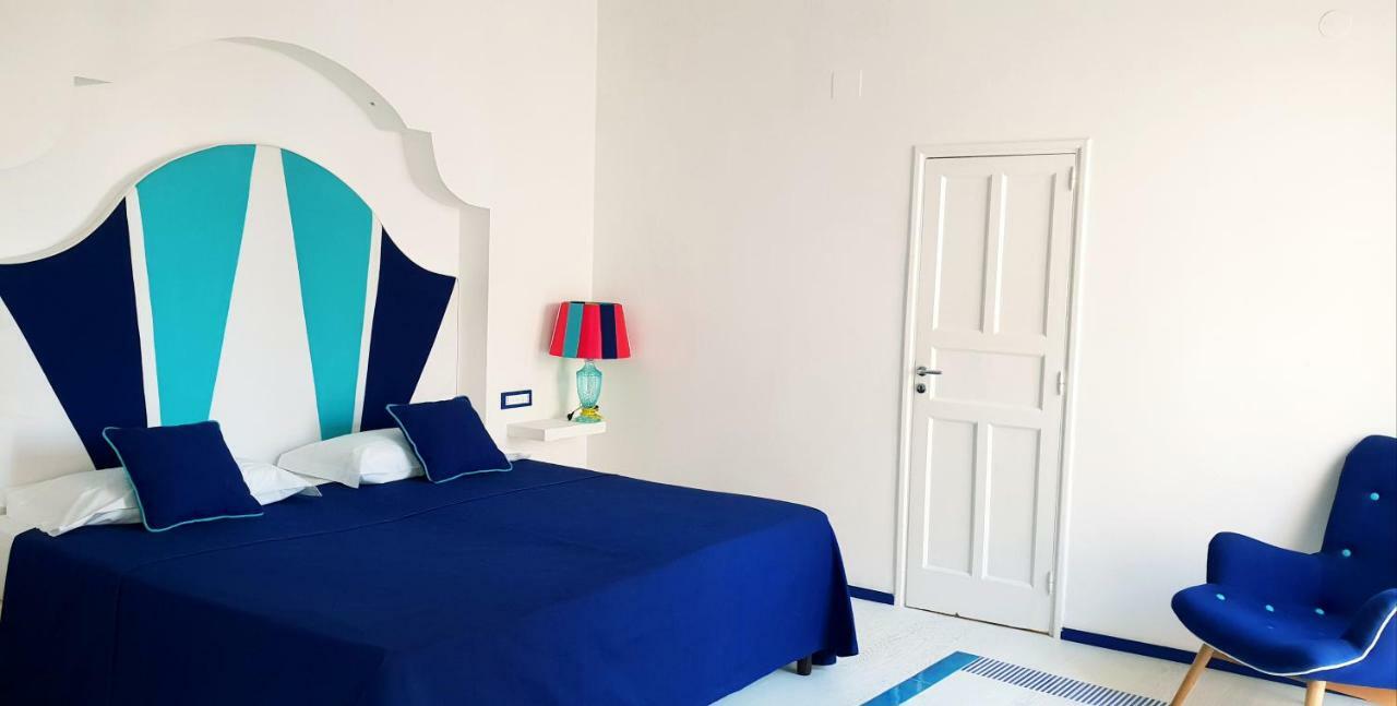 Boutique Suites In Piazzetta Capri Extérieur photo